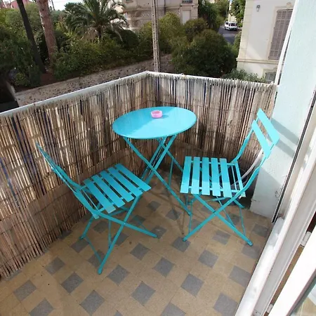 Studio Terrasse Apartment